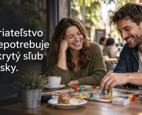 Kamaráti sa zabávajú pri spoločenskej hre. Citát: Priateľstvo nepotrebuje skrytý sľub lásky.